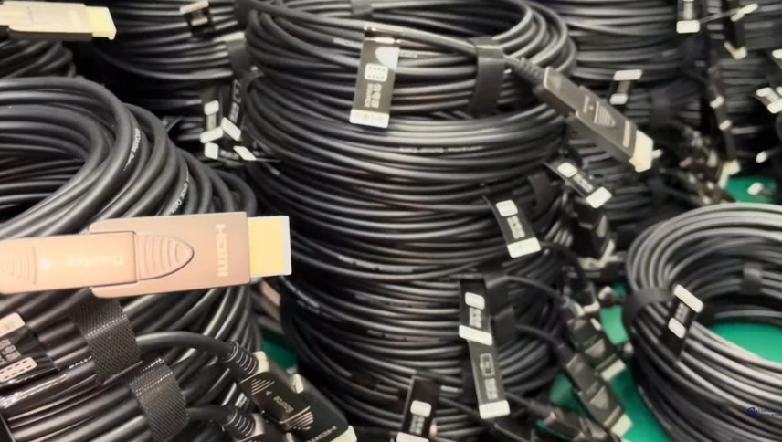 Detachable 8k Fiber Optic HDMI 2.1 Aoc-Active Optical Cables Testing and Inspection